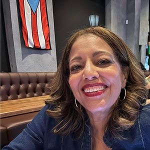 Meet your Posher, Nilsa